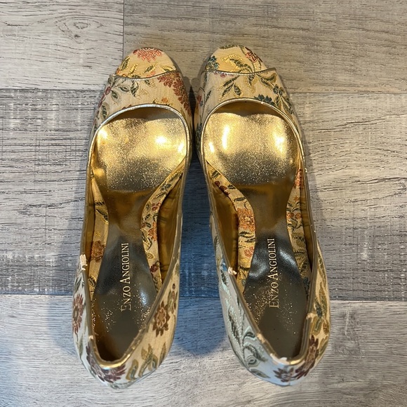 Enzo Angiolini floral print heels ‼️READ DESCRIPTION - Picture 2 of 8